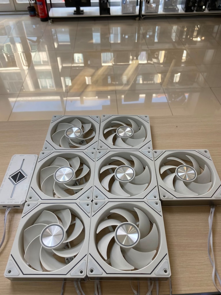 7'Lİ ARGB FAN+ARGB KONTROLCÜ - 3