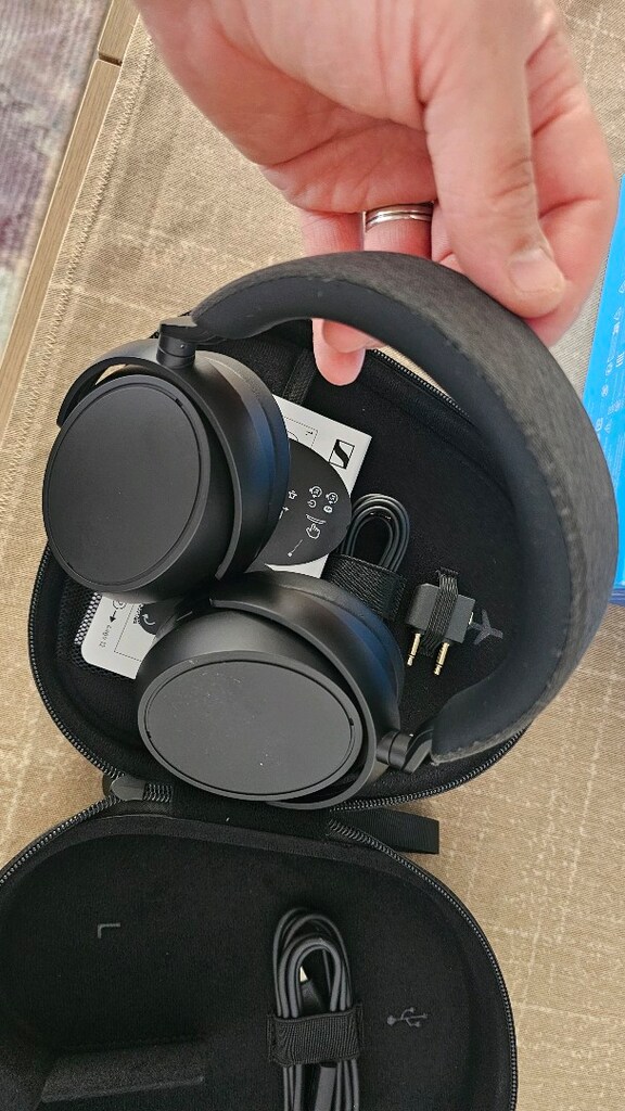 sennheiser momentum 4 - 7