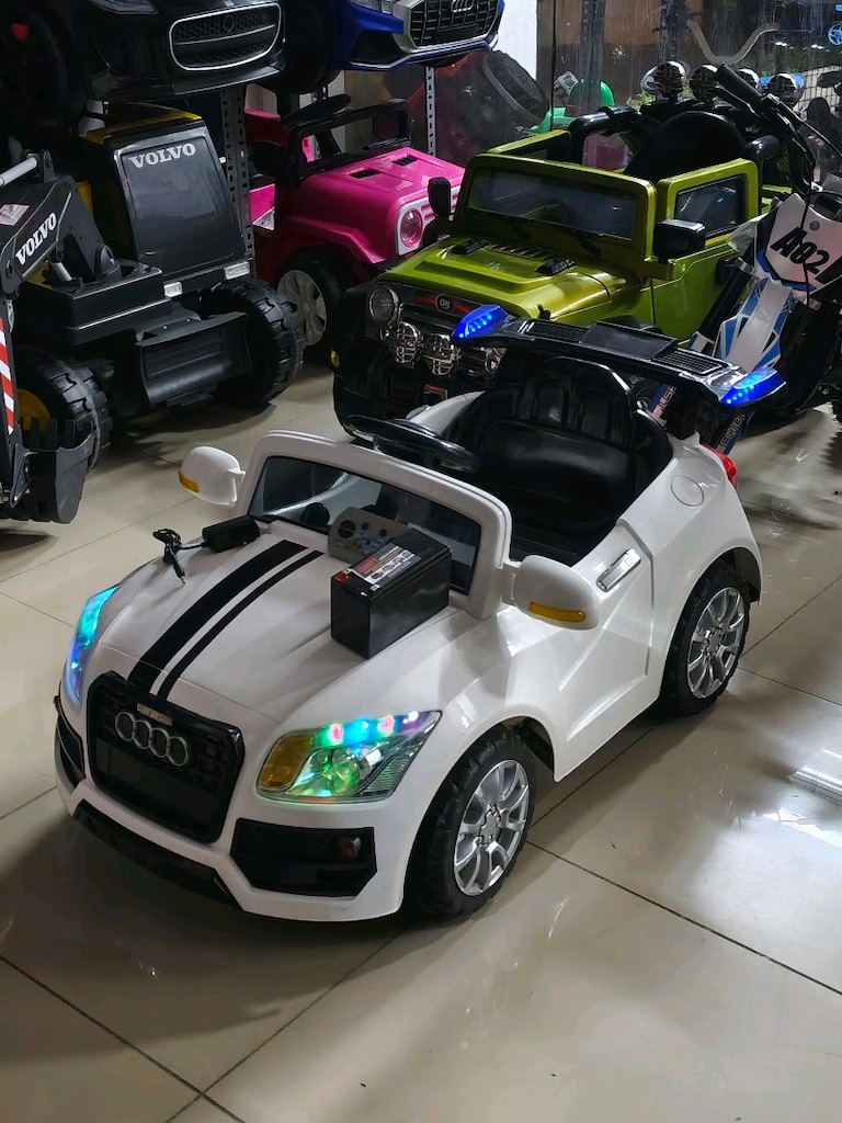 (AnkaCar çocuk oto galeri) 2 MOTORLU 3 İLERİ KUMANDALI AKÜLÜ ARABA - 3