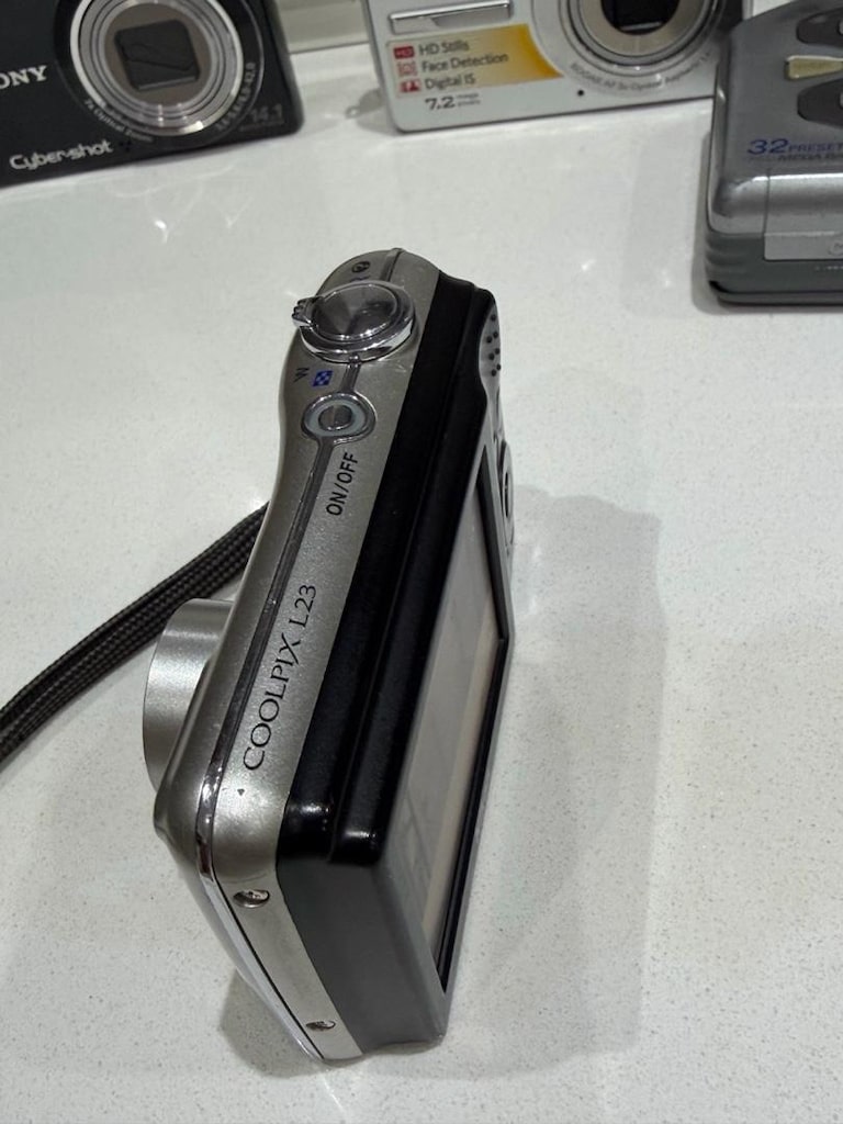 NİKON COOLPIX L23 DİJİTAL FOTOĞRAF MAKİNESİ - 4