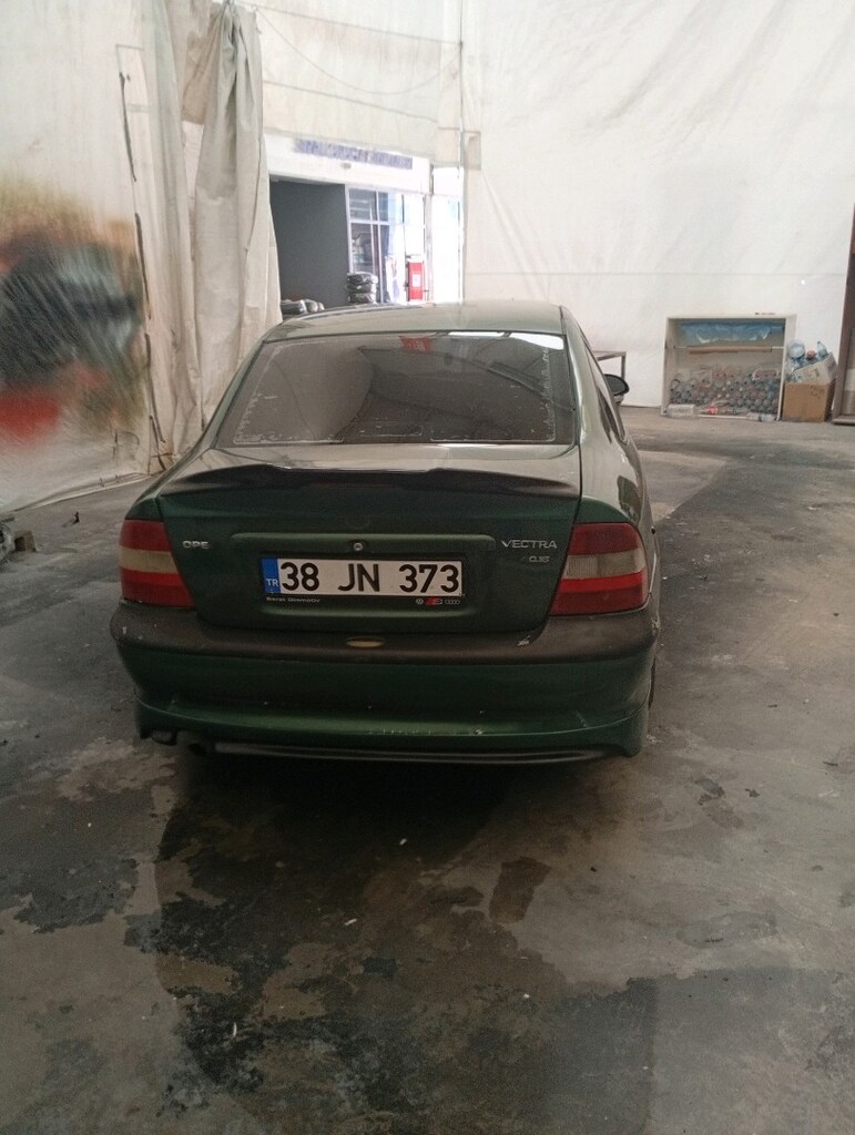 OPEL VETRA B - 4