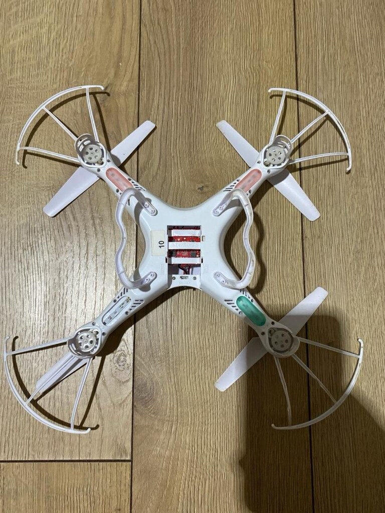 dron zyma. x5c. 2.4g dron - 3
