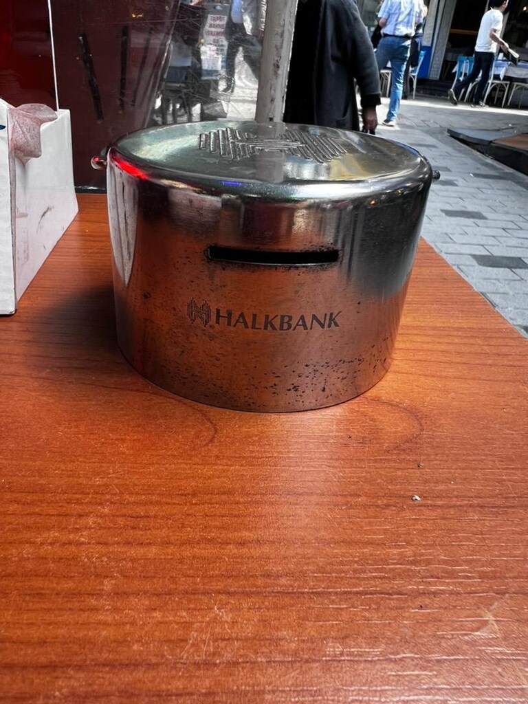 Halkbank kumbarası metal - 2