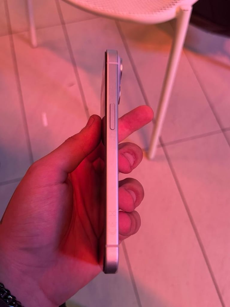 Apple iPhone - 3