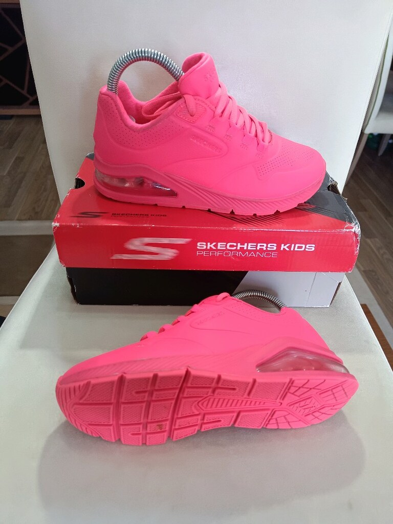 Skecchrs UNO Orjinal sıfır gibi üründür.Denemek için 1 kez giyilmis - 5