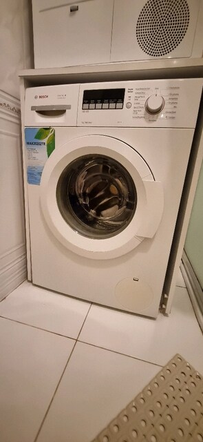 Bosch Serie 4 WAK20202TR 7 kg 1000 Devir A+++ Çamaşır Makinesi