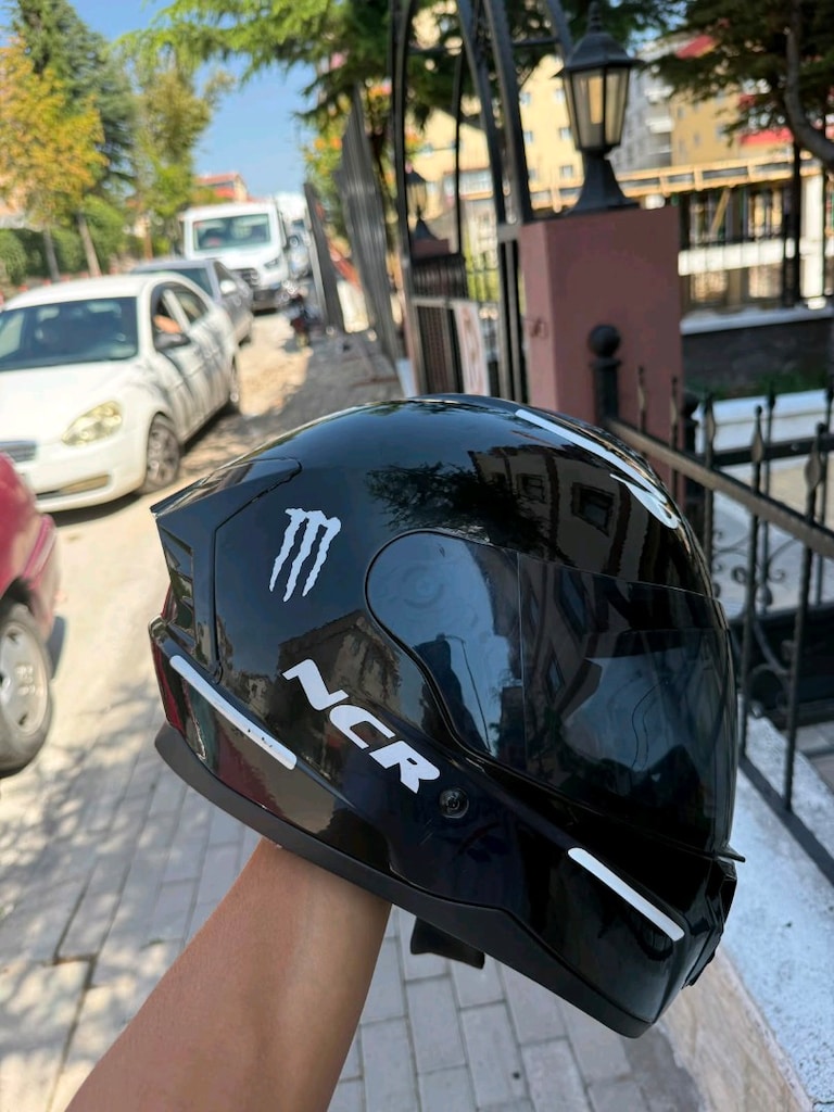 NCR kask - 3