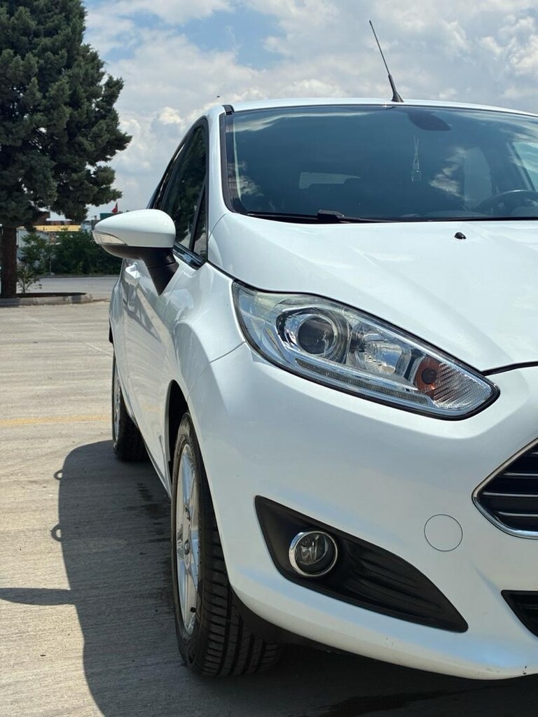 74.000 KM'DE-OTOMATİK TİTANİUM FİESTA 2015 - 2