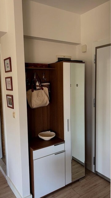 aynalı portmanto
