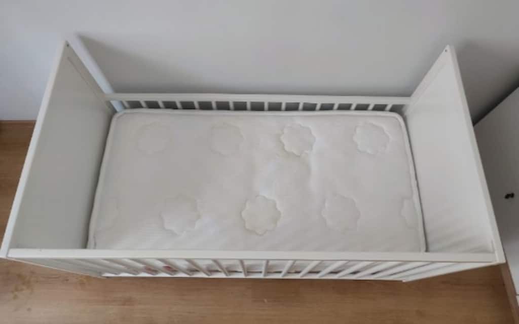 IKEA SOLGUL 60x120 Bebek Karyolası + Yatak / SİLİVRİ YENİ MAHALLE - 2