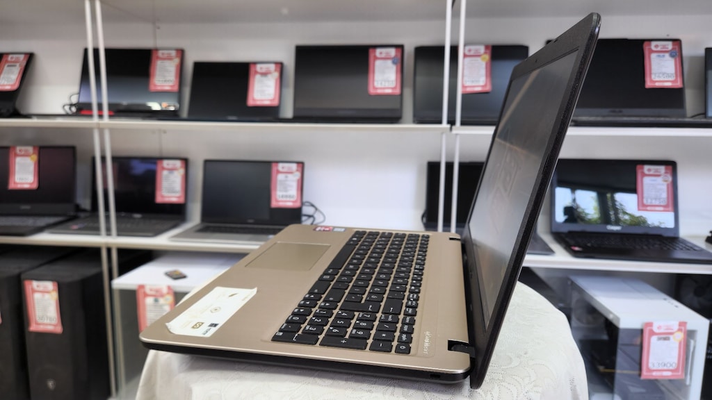 ABT BİLİŞİM – ASUS VivoBook i3-7100U | 4 GB RAM | 240 GB SSD - 7