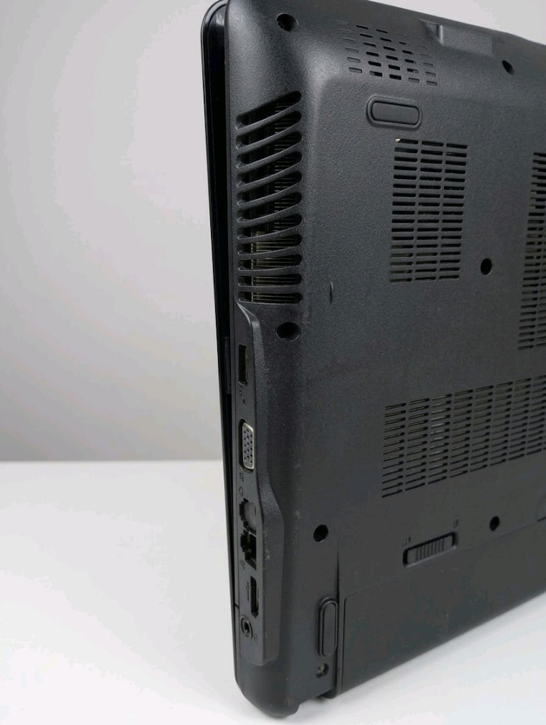 Oyun yüklü laptop bilgisayar - 8