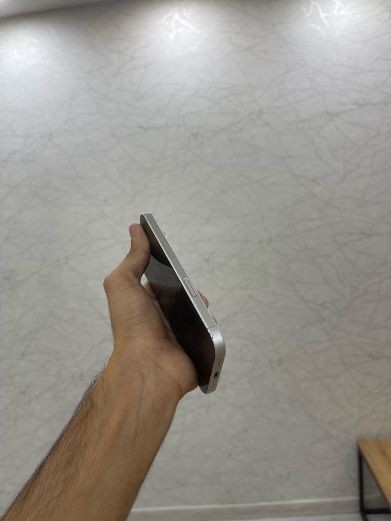 İphone 16 - 4