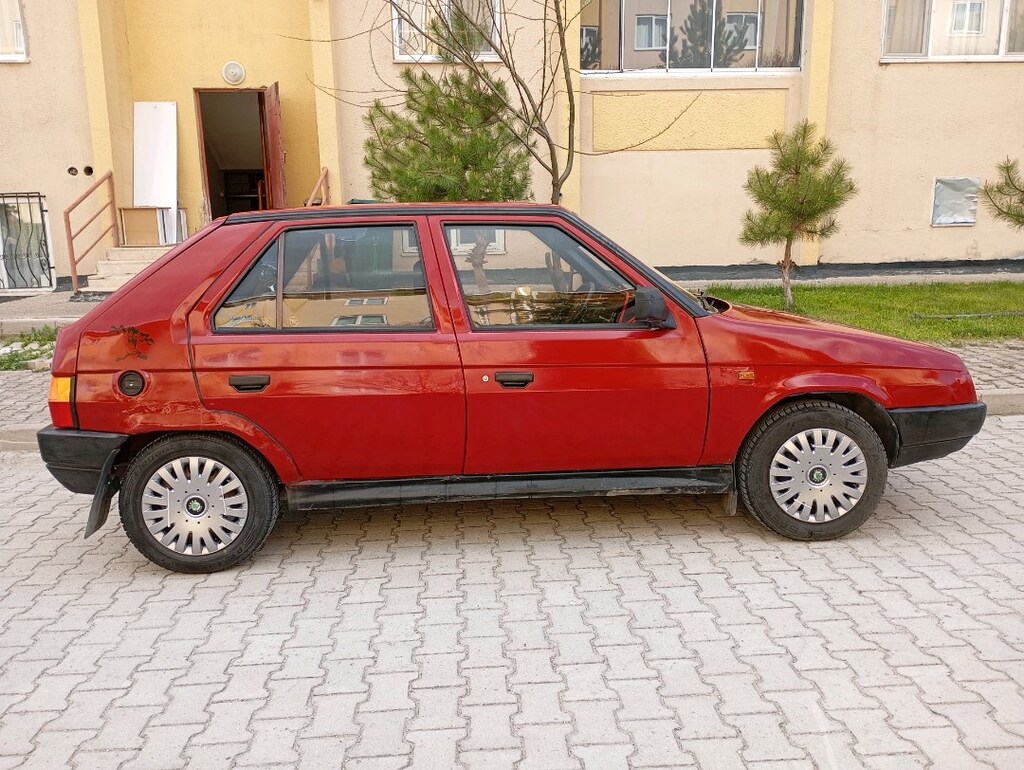 skoda favorit - 2