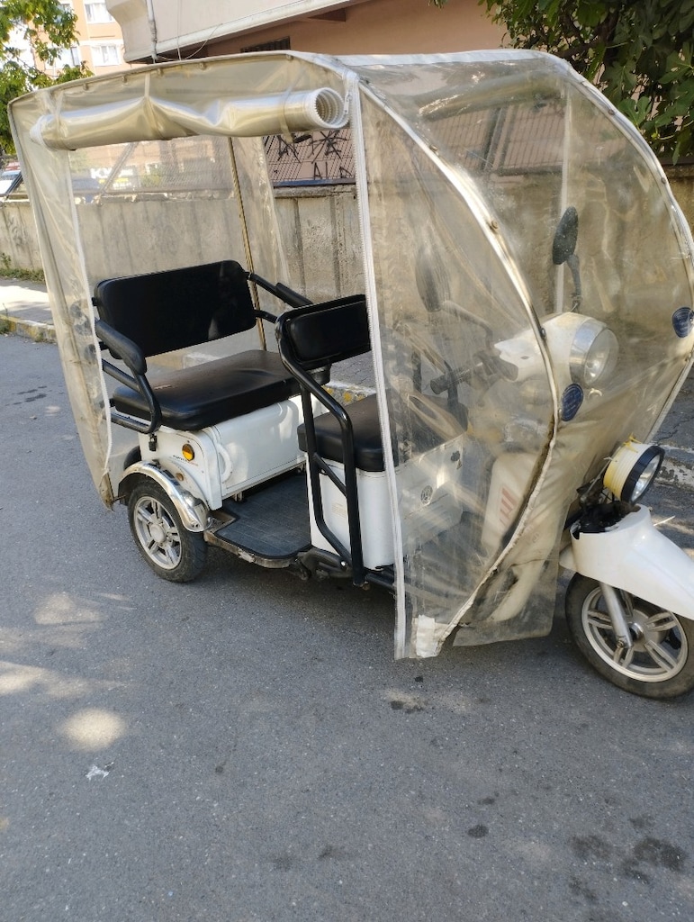 üç tekerlekli üç kişilik elektrikli motor - 2