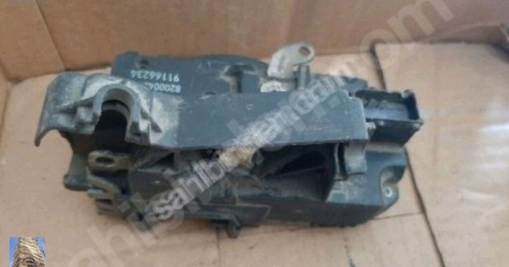RENAULT TRAFİK 2 ORİJİNAL SAĞ ÖN KAPI KİLİDİ - 2