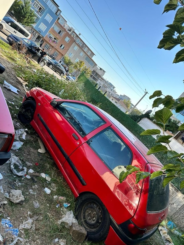 clio 1.8 tüm parçalar - 3