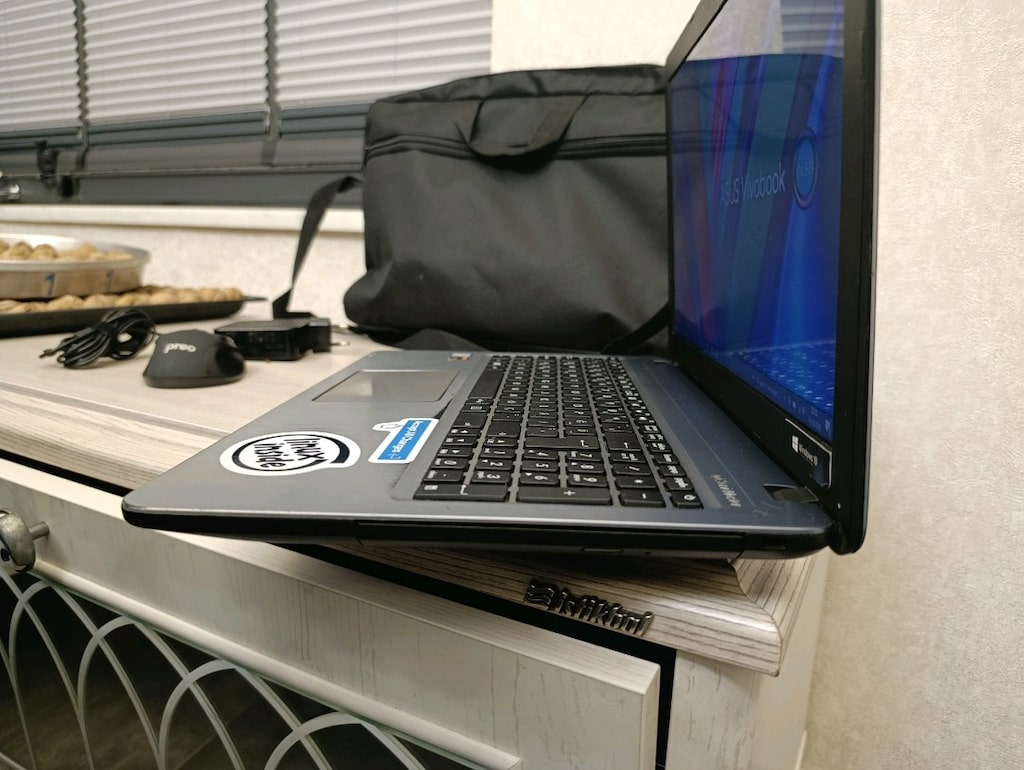ASUS Oyuncu – i5 7. Nesil / 8GB RAM / 240GB SSD / AMD Radeon Ekran Kar - 3
