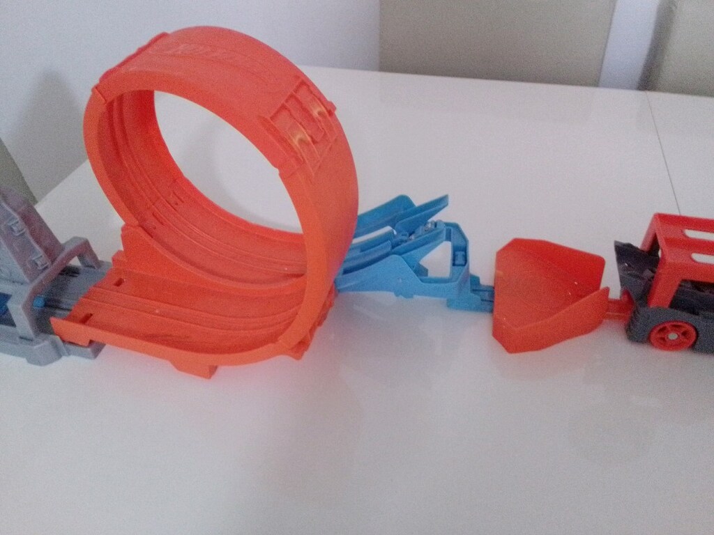 Hot wheels Hızlandırma rampası ve Ejderha tuneli - 5