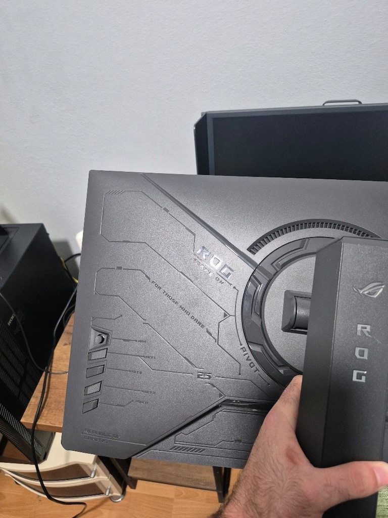 Asus ROG Strix 380 Hz 0.3 Ms Monitör - 5