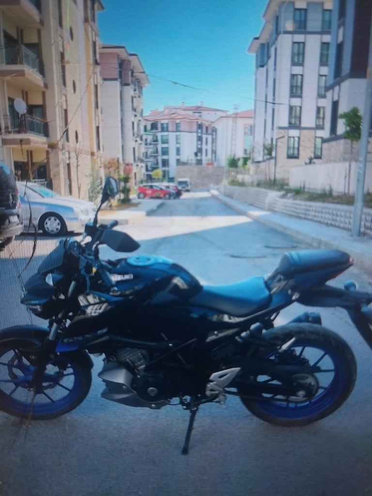 suziki 125 gsx s - 4