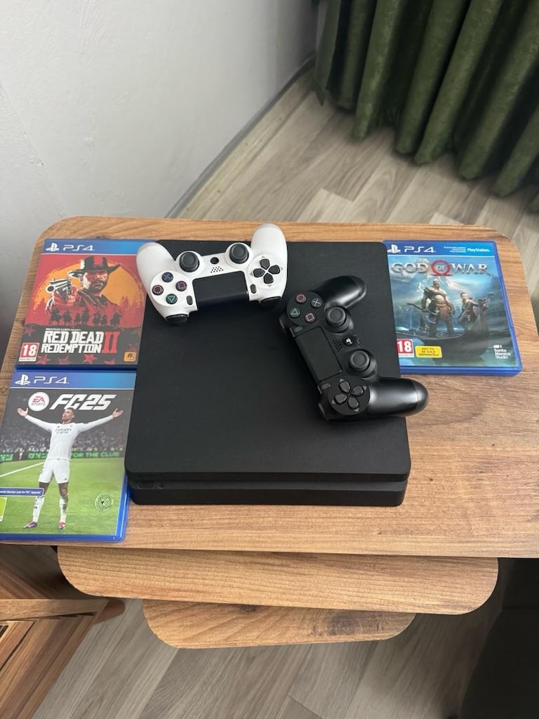 PlayStation 4