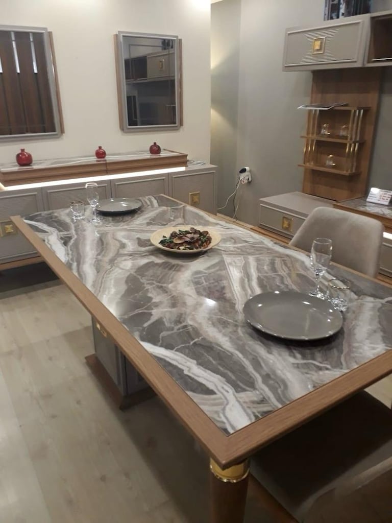6-8 Kişilik Açılır Masa + 6 Sandalye + LED’li Konsol - 2