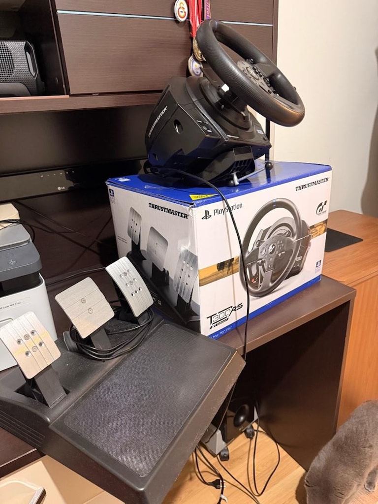 THRUSTMASTER T300RS GT PS5 / PS4 / PC DİREKSİYON SETİ - 2