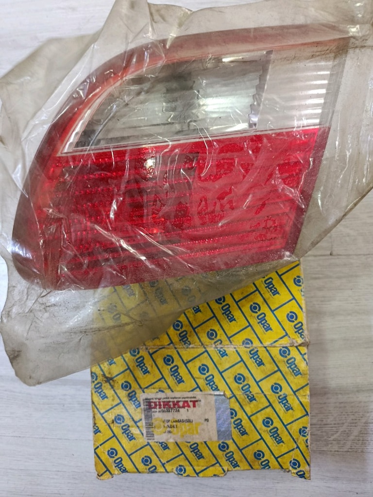 Fıat Albea Sole Sağ İç Stop Lambası Orj 041520999000 / 51809415 - 2