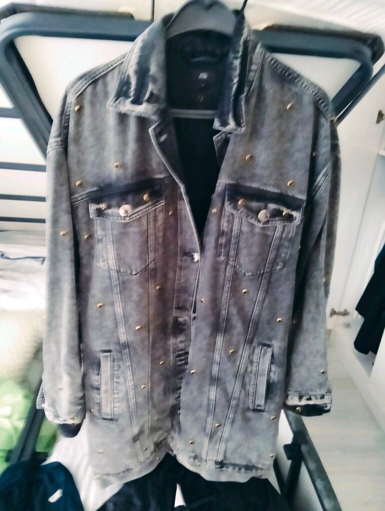 kot mont