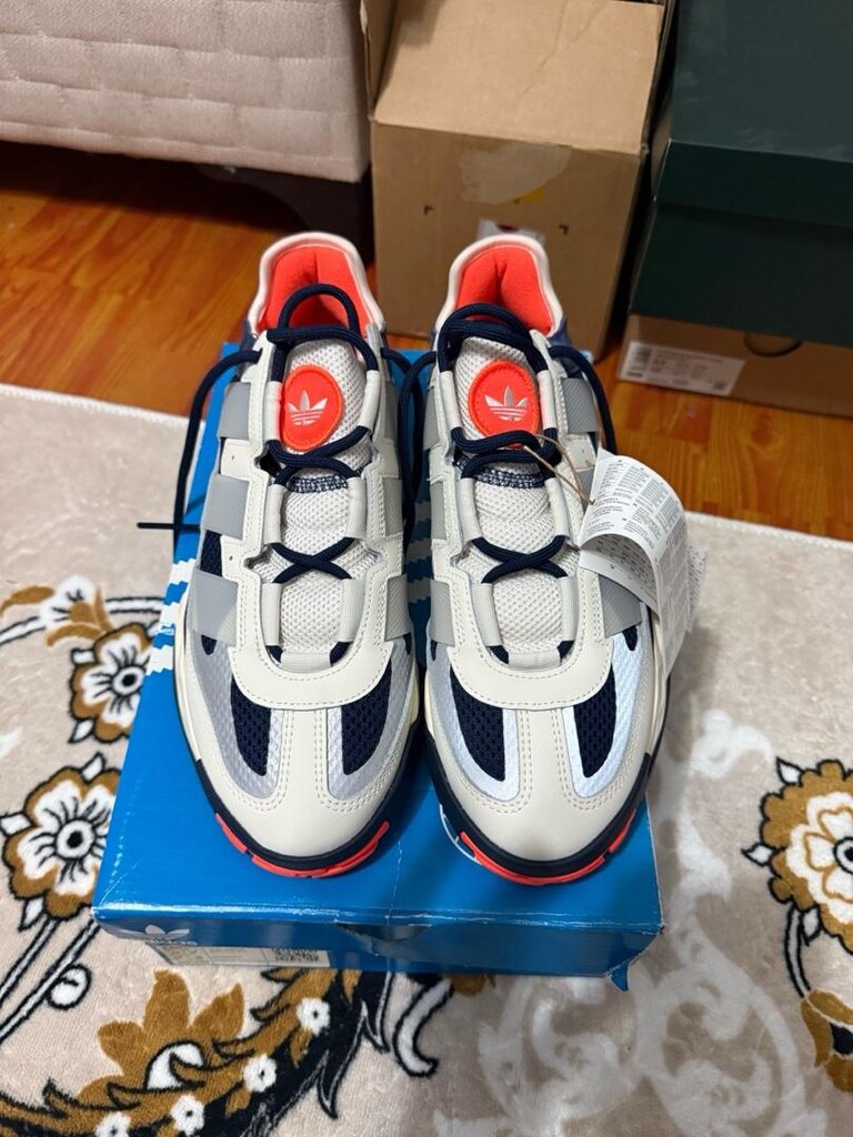 Adidas nitebal 42 numara - 2