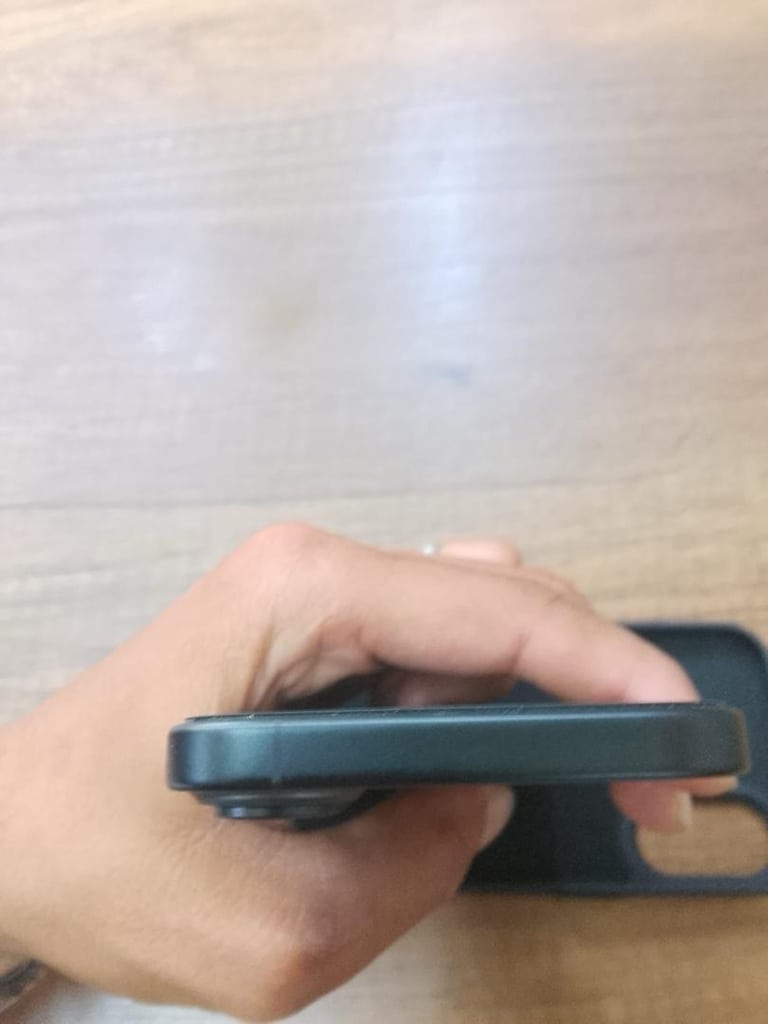 iPhone 16 siyah yurtiçi - 3