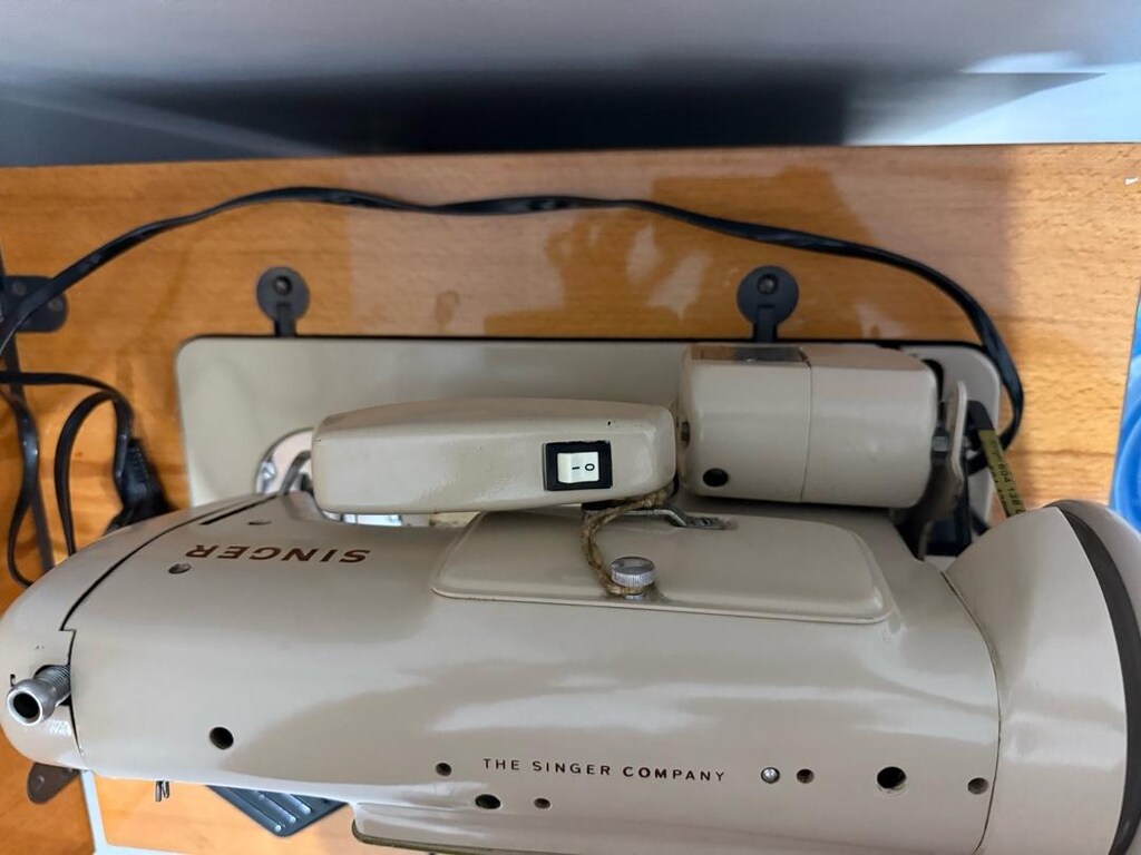 Singer Yoknaz 224 Y Model dikiş ve Piko Makinası - 8