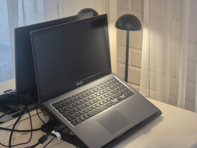 FIRSAT CİHAZI ASUS VİVOBOOK 11. NESİL İNTEL İŞLEMCİ