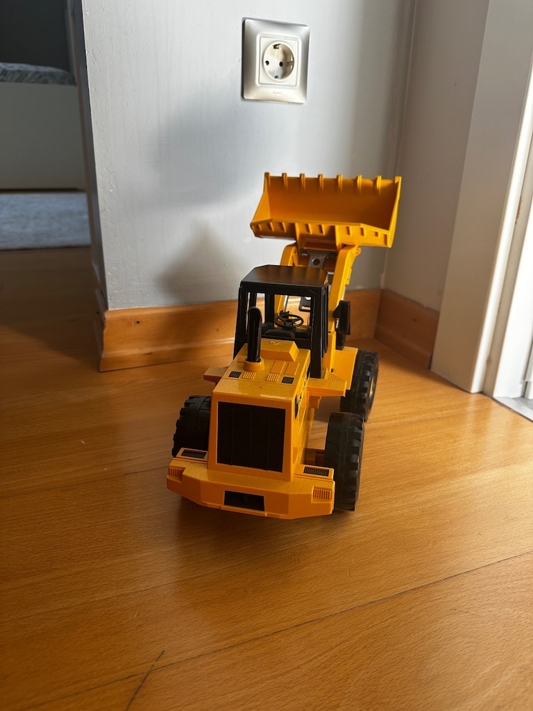 Bruder Loader Kepçe - 3