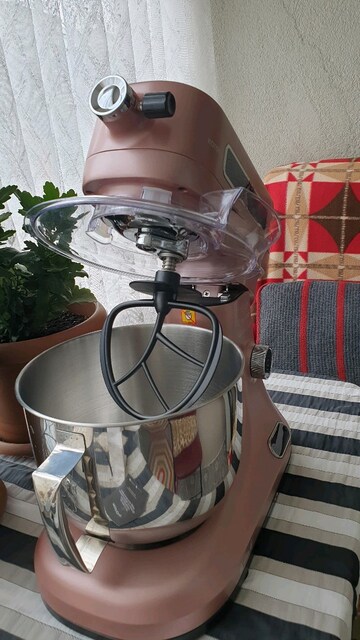 Karaca Pro Artizan 1600 w 5 lt Rose Gold Tartılı Mutfak Şefi