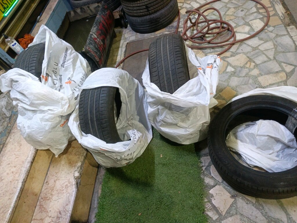 225*50*17 takım Michelin primacy 3 - 6