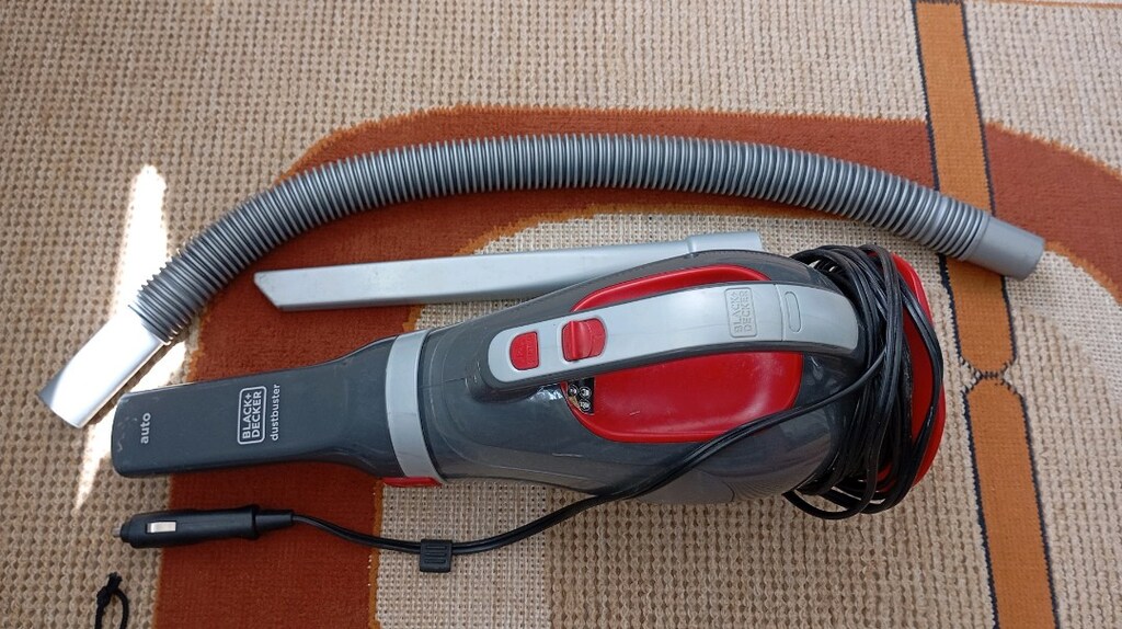 Black Decker adv1200 12volt/12.5 watt araç içi supurge - 2