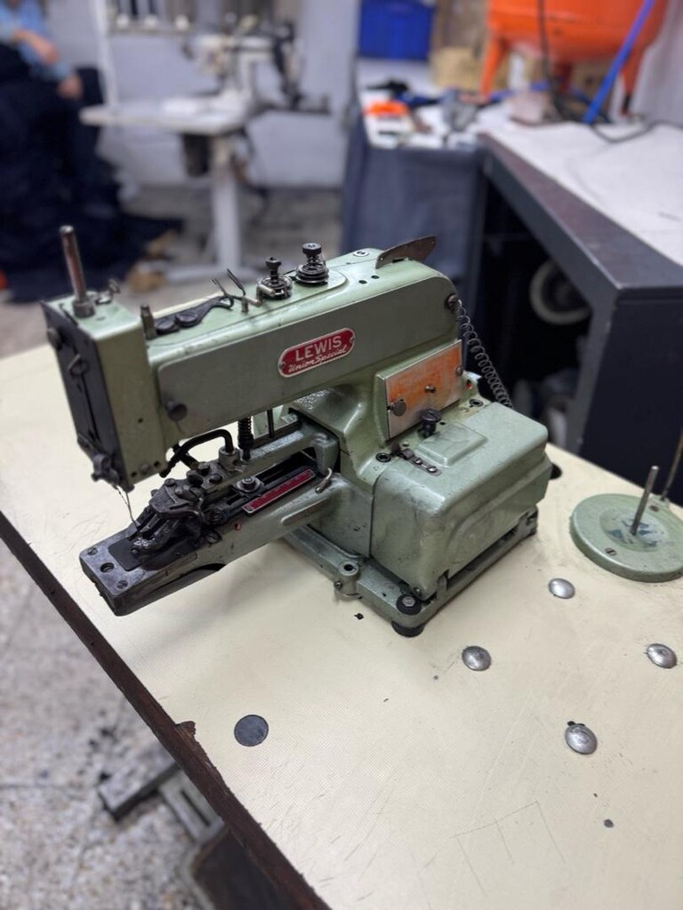 LEWIS UNION SPECİAL DÜĞME DİKME MAKİNESİ - 14