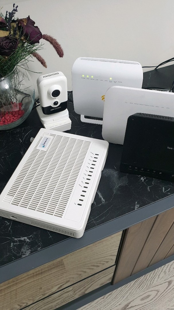 Tr de Tek Ericsson T076G Router Modem Gpon