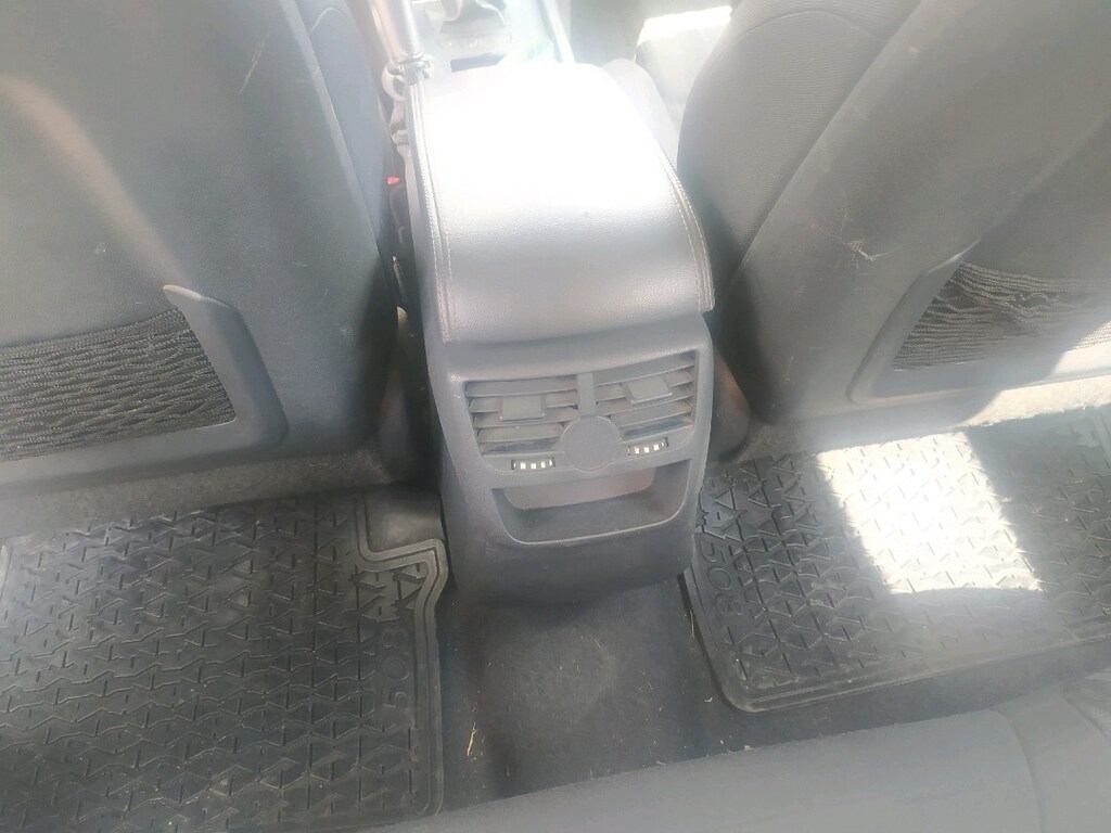 çok keyifli bir araç otomatik vites konforlu ve full bir araç - 8