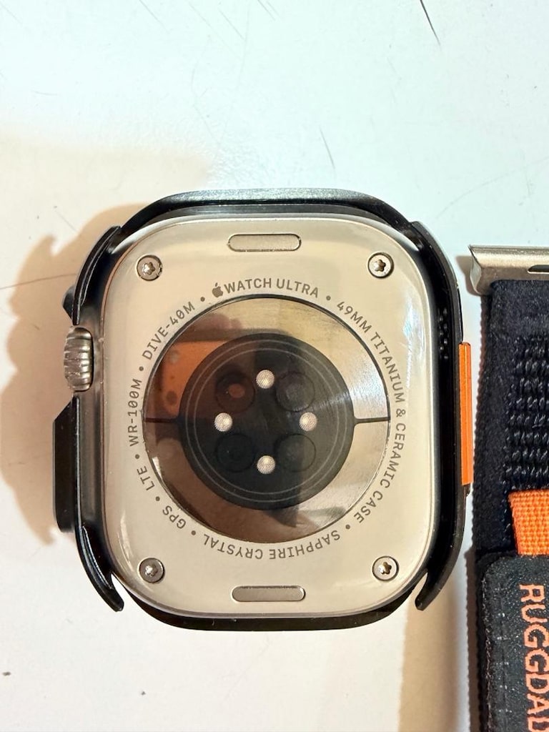 Apple Watch ultra 2 49 mm - 2