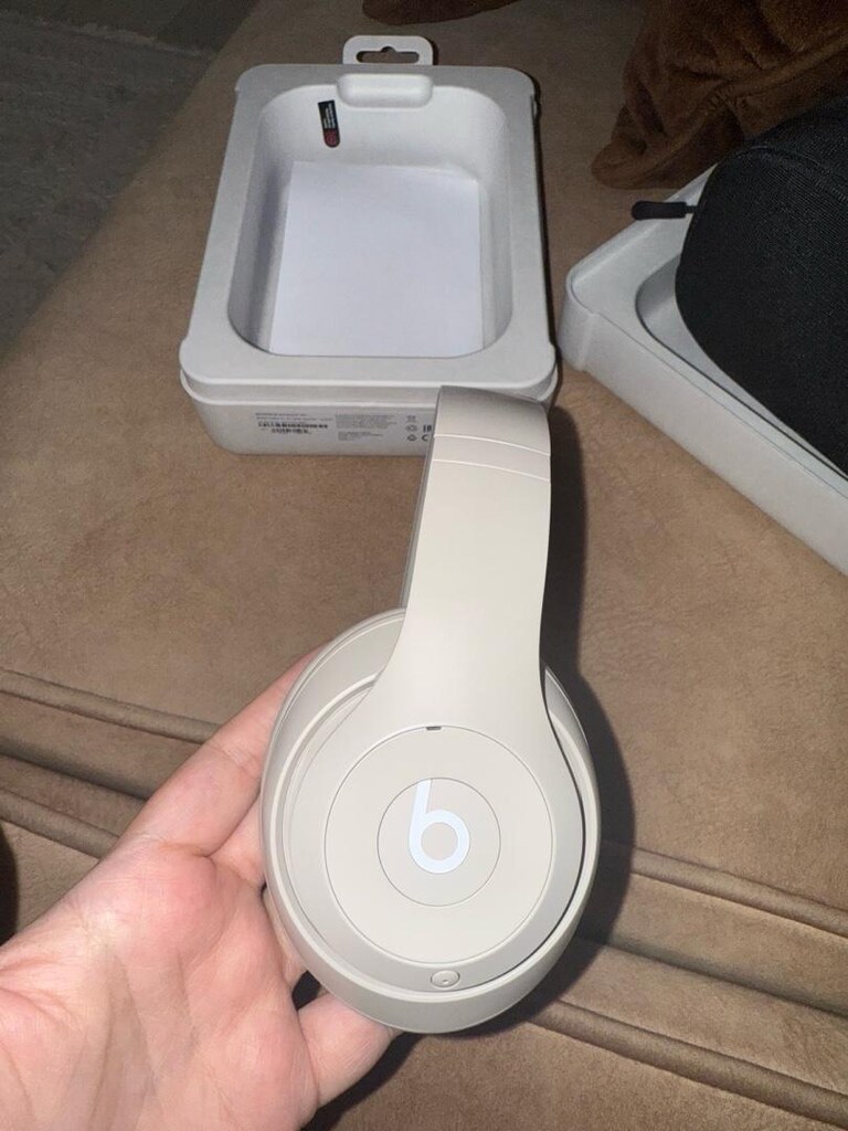 Beats Studio Pro Kum Taşı - 5