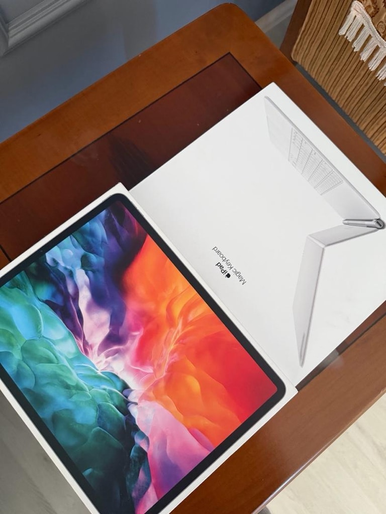 öğrenciden satılık ipad pro m2 + magic keyboard + apple pencil - 5