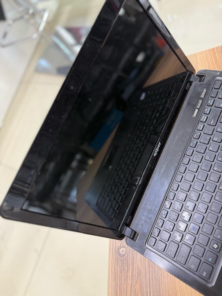 Exper Laptop 320 GB - 3