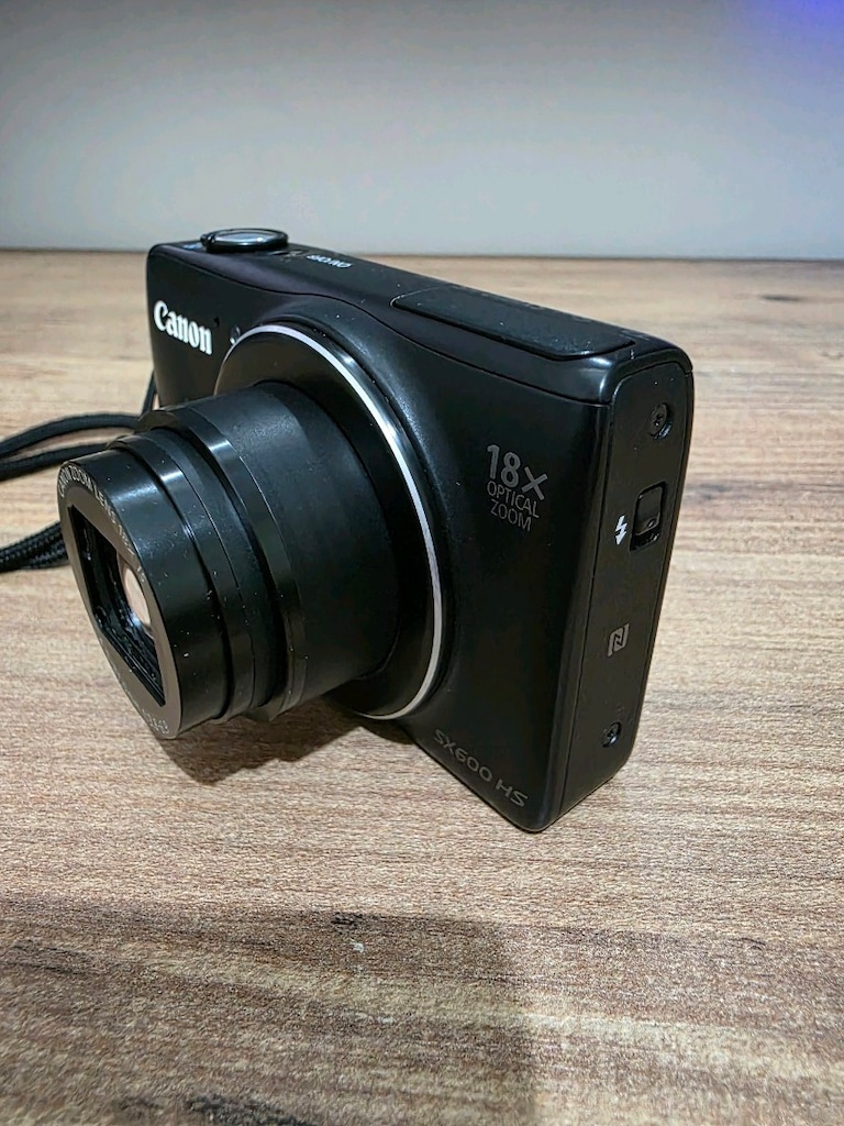 Canon PowerShot SX600 HS - 8