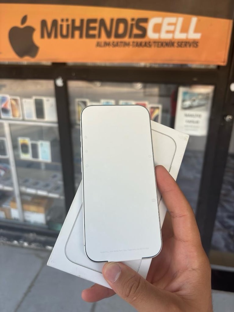 MÜHENDİSCELL’DEN YURTİÇİ İPHONE 17 256 GB SIFIR BEYAZ - 2
