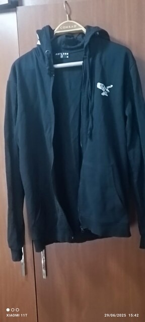 BEŞİKTAŞ KARTAL YUVASI FERMUARLI SWEAT