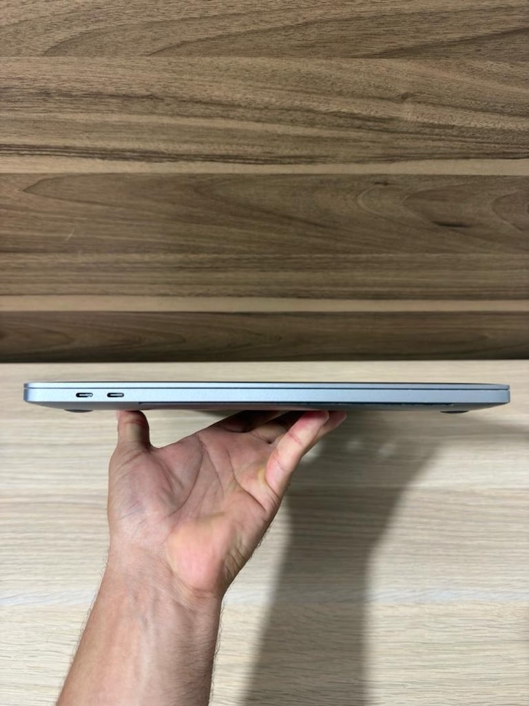 MacBook Pro / i7 / 16 inç / 16 GB Ram / 512 GB Ssd - 8