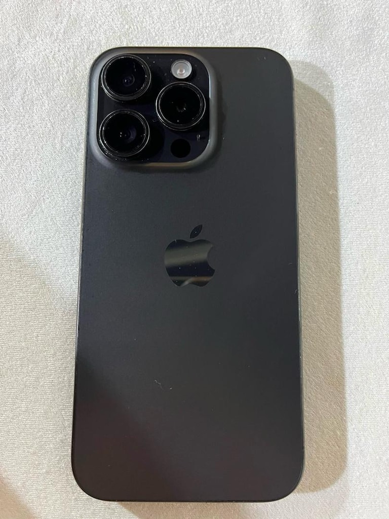 TEMİZ KULLANILMIŞ IPHONE 15 PRO - 4